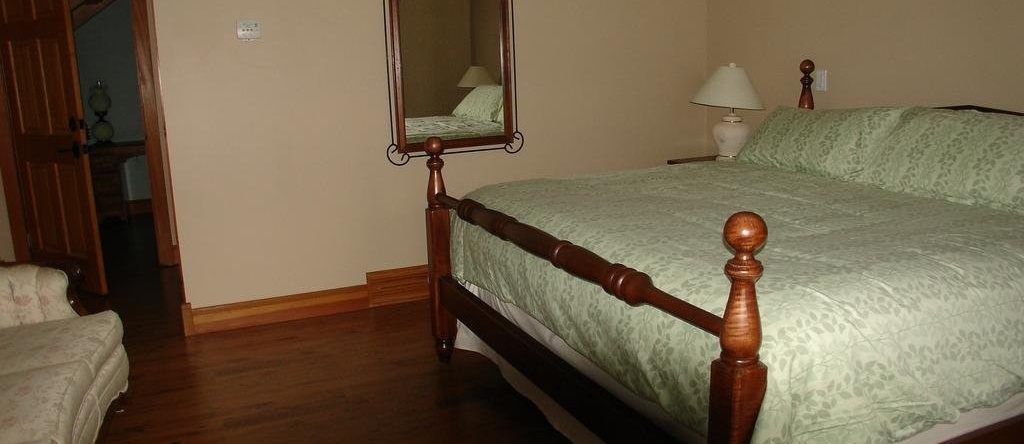 Le Beausoleil Bed and Breakfast, Golden — photo 1