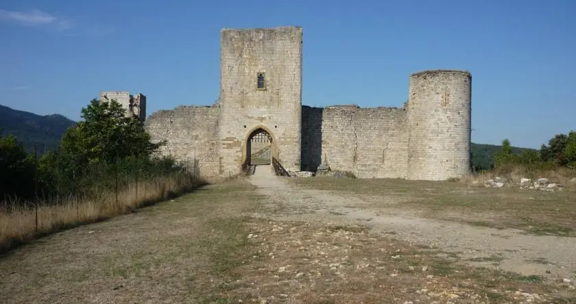Le Chatelet Puivert, Puivert — photo 1