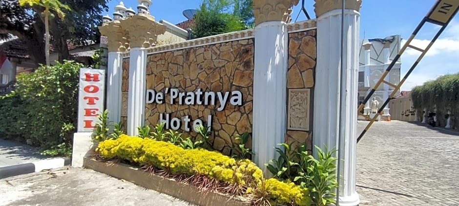 Votel Hotel Depratnya Kediri, Нгасем — фото 1