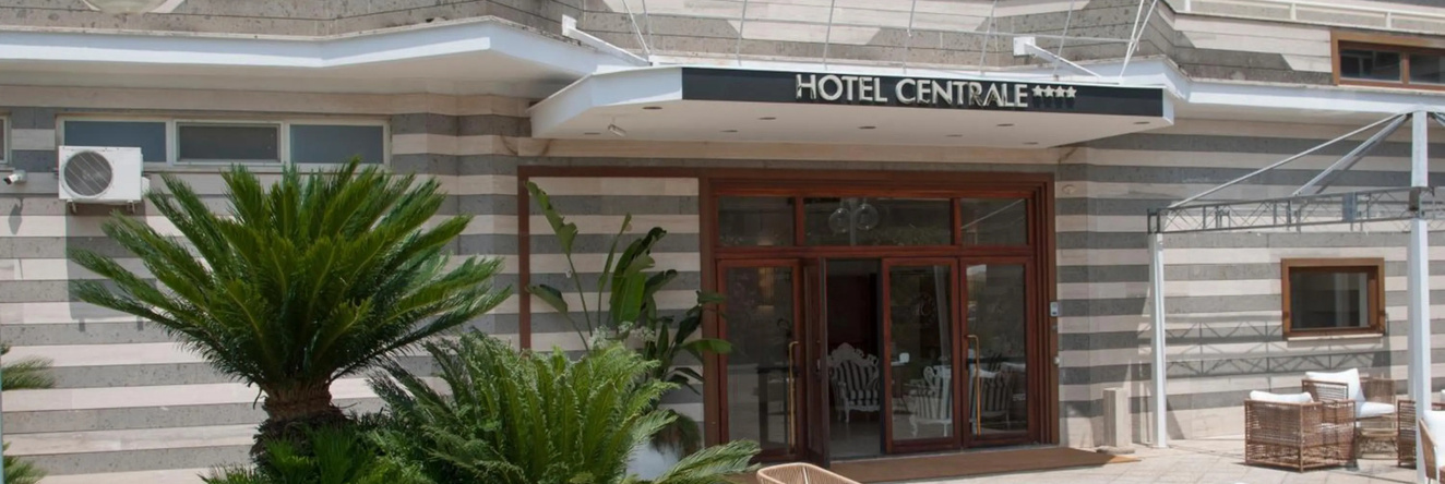 Hotel Centrale, Сабаудиа — фото 1