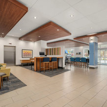 Holiday Inn Express & Suites Victoria - Colwood, Колвуд — фото 2