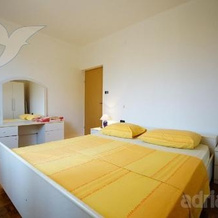 Apartment Ražanac Nikola, 拉亚纳茨 — 照片 2