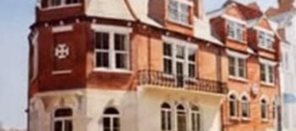 Clare House, 斯沃尼奇 — 照片 1