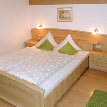 Beautiful Apartment in Flirsch With 3 Bedrooms and Wifi, 弗利尔施 — 照片 3