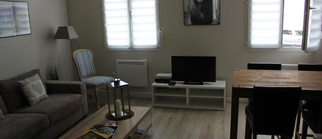 Le Sweet Home Lens, Lens — photo 1
