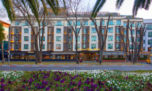 Dosso Dossi Hotels & Spa Downtown