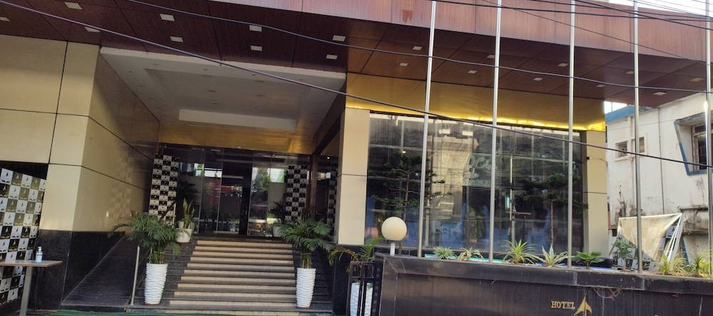 Hotel Sonar Tori Agartala, Agartala — photo 1