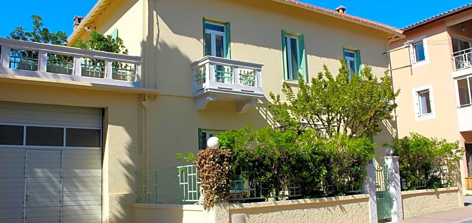 B&B Villa Regina, Везон-ла-Ромен — фото 1
