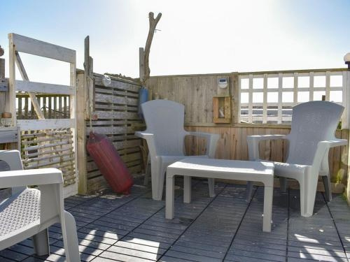 Horizon View, Hayling Island — photo 1
