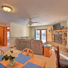 Cozy Riverfront Home w/ Fire Pit in Houghton Lake!, 霍顿湖 — 照片 2