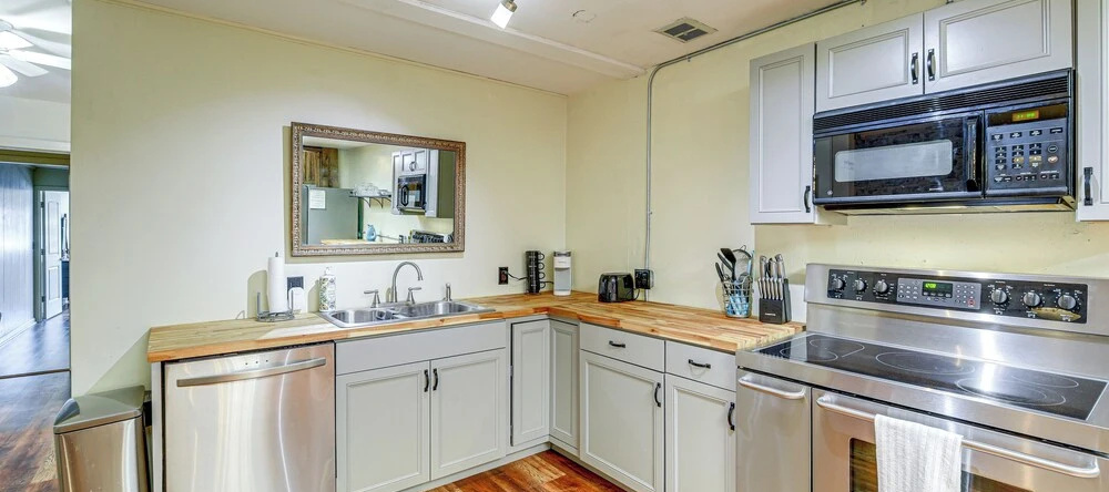 Walkable Townhome: 'M On Main' In Wytheville, Уайтевилл — фото 1
