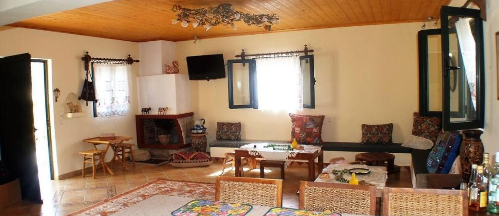 Lai Cottage, Menetes — photo 1