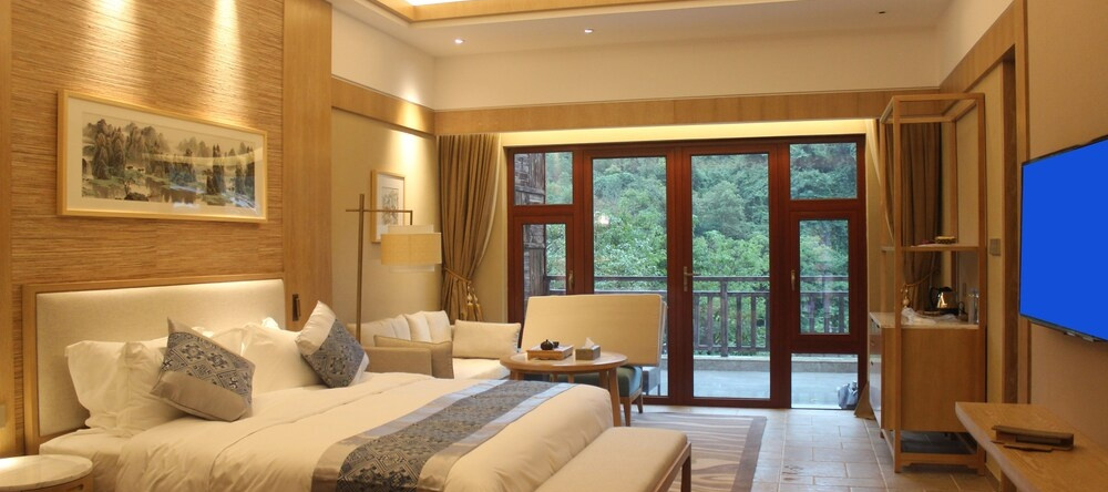 Narada Resort & Spa Cifu Lake Guangxi, Хэчи — фото 1
