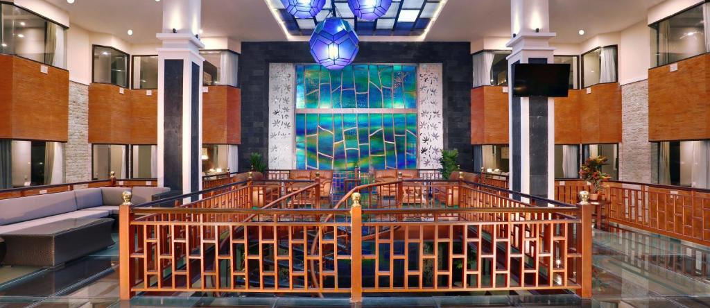 Famous Hotel Kuta, Кута — фото 1