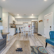 Front Street Retreat! Cozy Traverse City Condo, 特拉弗斯城 — 照片 3