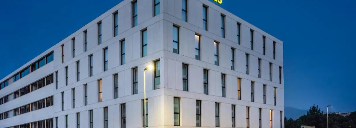 B&B Hotel Santo Tirso, 圣蒂尔苏 — 照片 1
