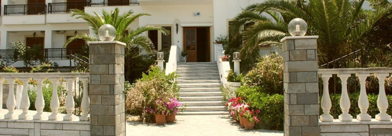 Belle Helene, Agios Giorgos — photo 1