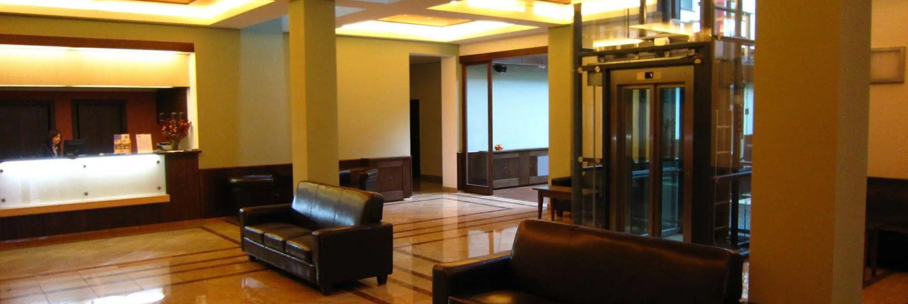 Hotel Baltaci Atrium, 兹林 — 照片 1
