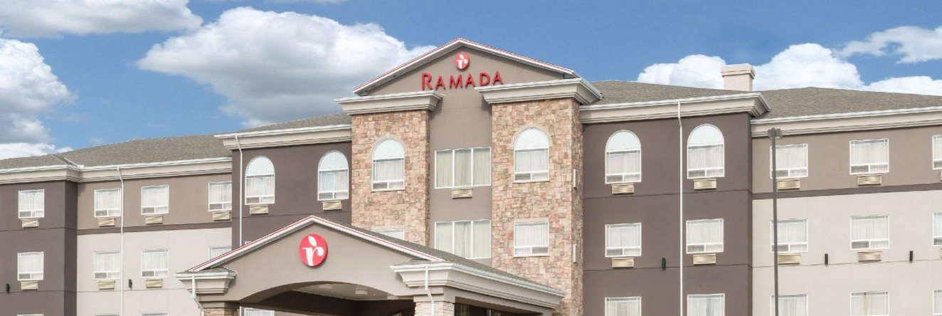 Ramada by Wyndham Olds, 奥兹 — 照片 1