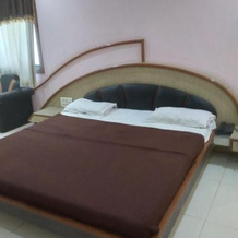 Capital O 82556 Hotel Pride, Porbandar — photo 3