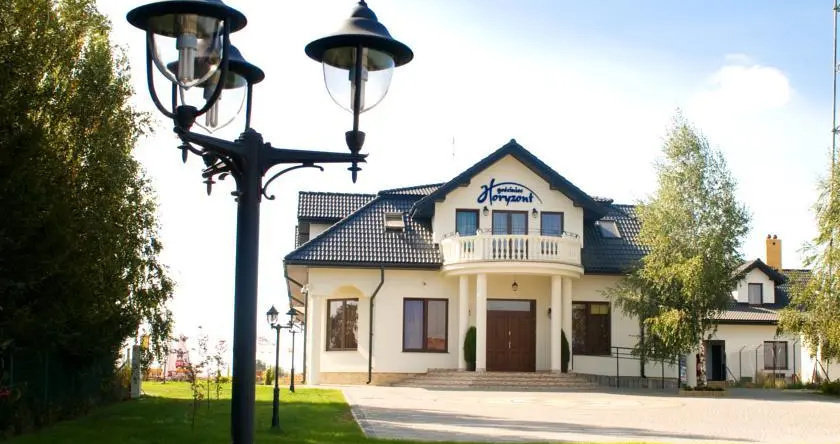 Hotel Gościniec Horyzont, 加尔布夫 — 照片 1
