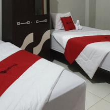 Reddoorz @ Hotel Yaki Mamuju, Мамуджу — фото 4