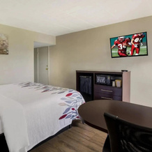 Quality Inn New Stanton, Нью-Стэнтон — фото 3