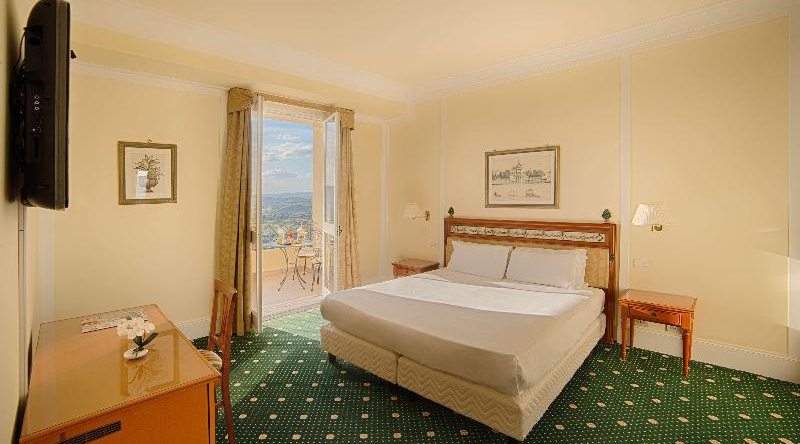 Hotel Nh Caltagirone Villa San Mauro, Кальтаджироне — фото 1