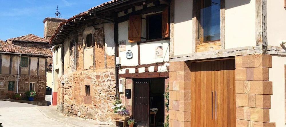 House With 4 Bedrooms in Villasur de Herreros, With Wonderful Lake View, Furnished Garden and Wifi, Villasur de Herreros — photo 1