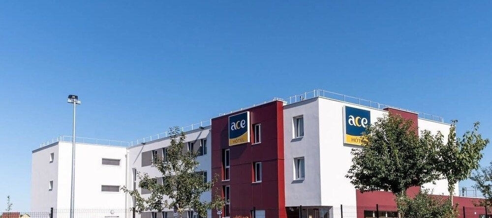 ACE Hôtel Troyes, 圣安德烈莱韦尔热 — 照片 1
