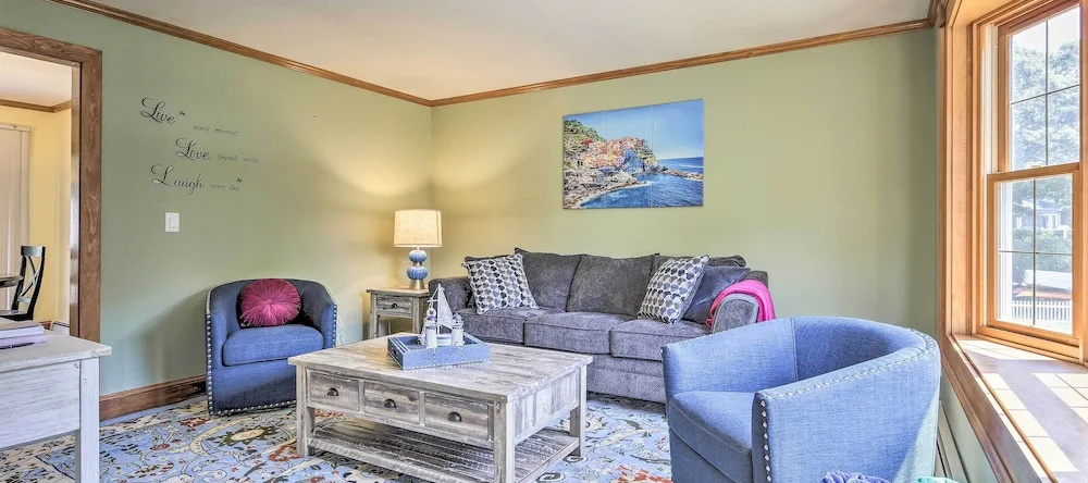 Onset Home W/ Deck: Walk To Beach On Buzzards Bay!, Бурн — фото 1