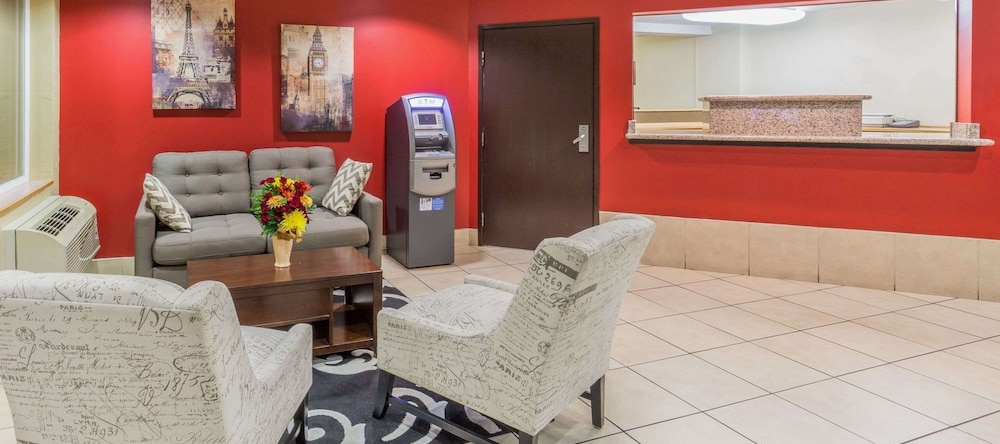 Super 8 By Wyndham Roseburg, Роузберг — фото 1