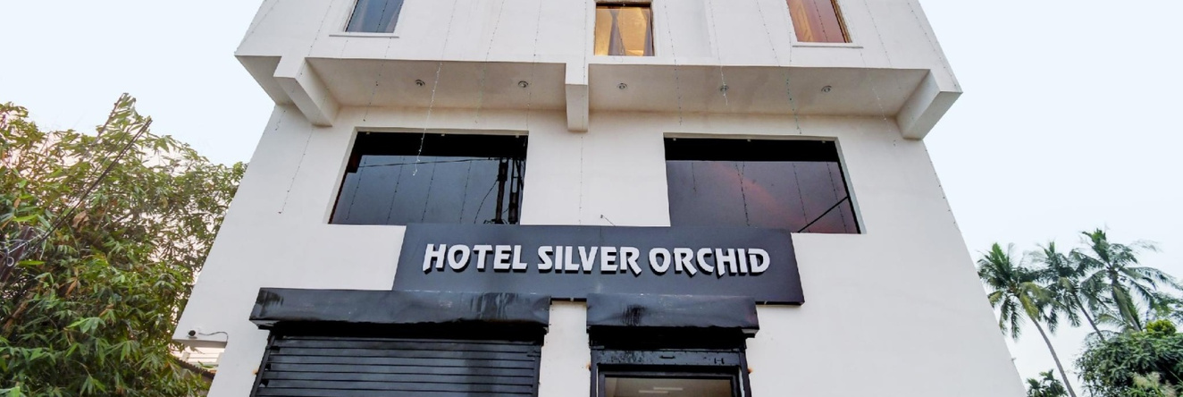 OYO Flagship 81894 Silver Orchid, 帕尼哈蒂 — 照片 1