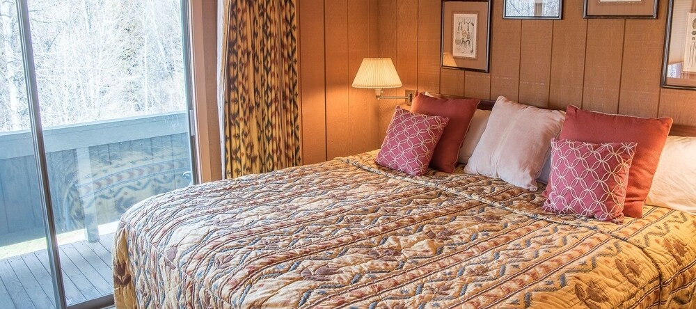 New Villager #1296 2 Bedrooms 2 Bathrooms Condo, 太阳谷 — 照片 1