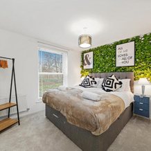 Stylish 2 Bedroom 2 Bathroom Apartment - 8 Minutes Drive To Central Mk - With Free Parking & Smart Tv By Yoko Property, Милтон Кейнс — фото 2