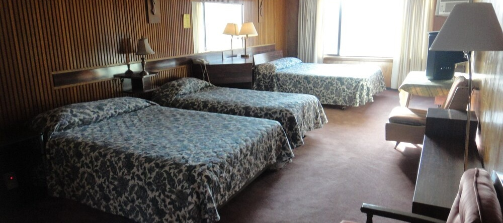 Airport Inn Motel And RV Park, 克内尔 — 照片 1