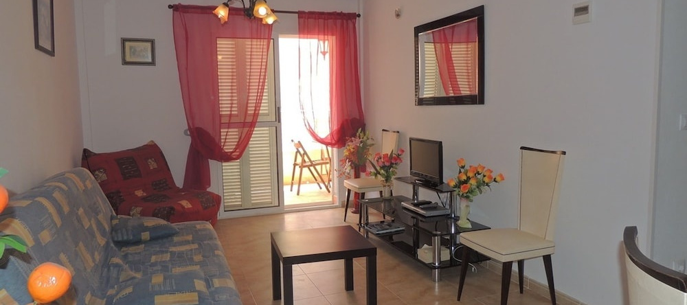 Apartment With 2 Bedrooms In Águilas, Murcia, With Wonderful Mountain, Лос Геранеос — фото 1