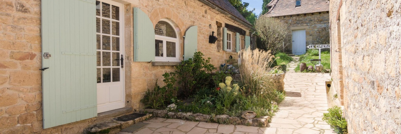 Cosy cottage in Peyzac-le-Moustier with Terrace, 佩扎克莱穆斯蒂耶 — 照片 1