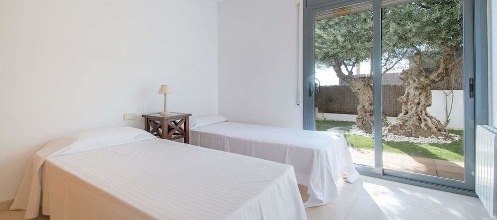 Salome House, El Mas Mel — photo 1