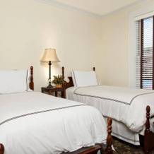 The Guest House Inn on Courthouse Square, 欣顿 — 照片 5