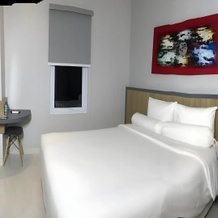 Front One Hotel Gresik, 格雷西克 — 照片 5