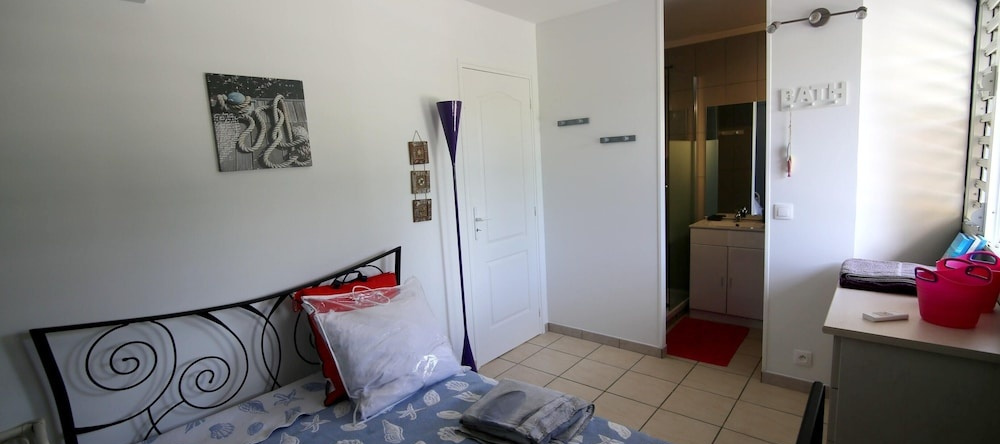 House With 2 Bedrooms in Les Trois-îlets, With Enclosed Garden and Wif, 三岛 — 照片 1
