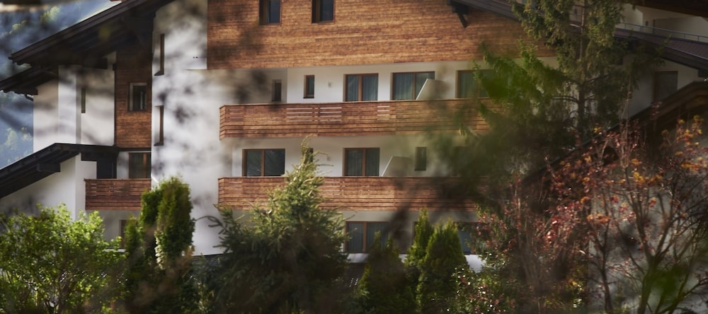 Vegan Hotel LA VIMEA, Naturno — photo 1