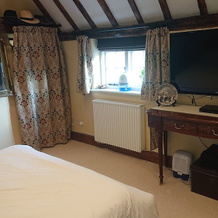 Charming 17th Century 2-bed Cottage in Medmenham, Marlow — photo 4