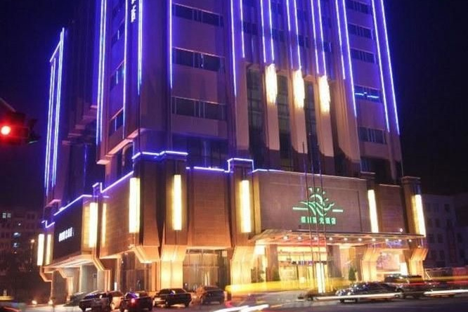 Sunny Resort Hotel - Dandong, Даньдун — фото 1