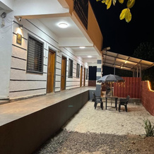 Crown hotel, Murud — photo 5