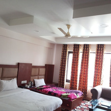 Hotel Natraj International, 帕特尼托普 — 照片 5