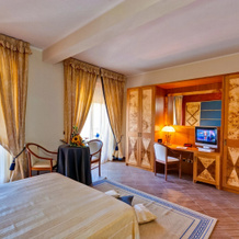 Hotel La Perla, 卡斯特尔沃尔图诺 — 照片 5