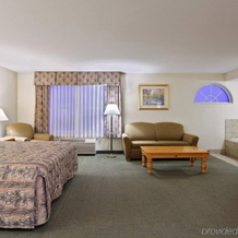 Country Inn & Suites Dubuque, Dubuque — photo 3