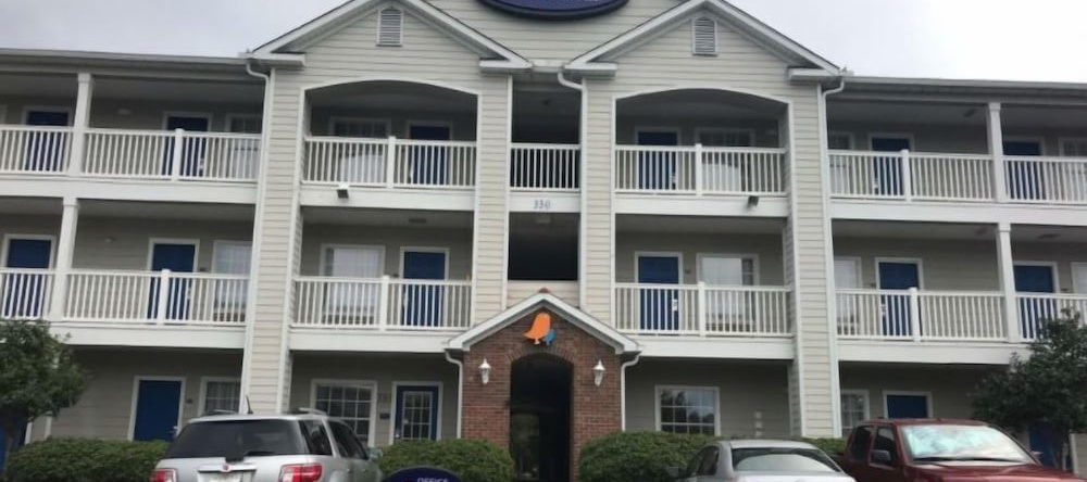 InTown Suites Extended Stay Columbia SC - Columbiana, Columbia — photo 1